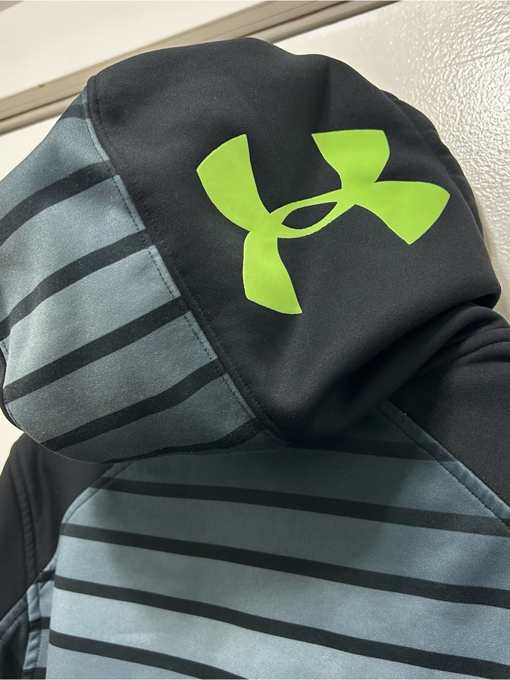 Under Armour Black & Gray Striped Full-Zip Hoodie with Neon Green Trim - Picture 6 of 7